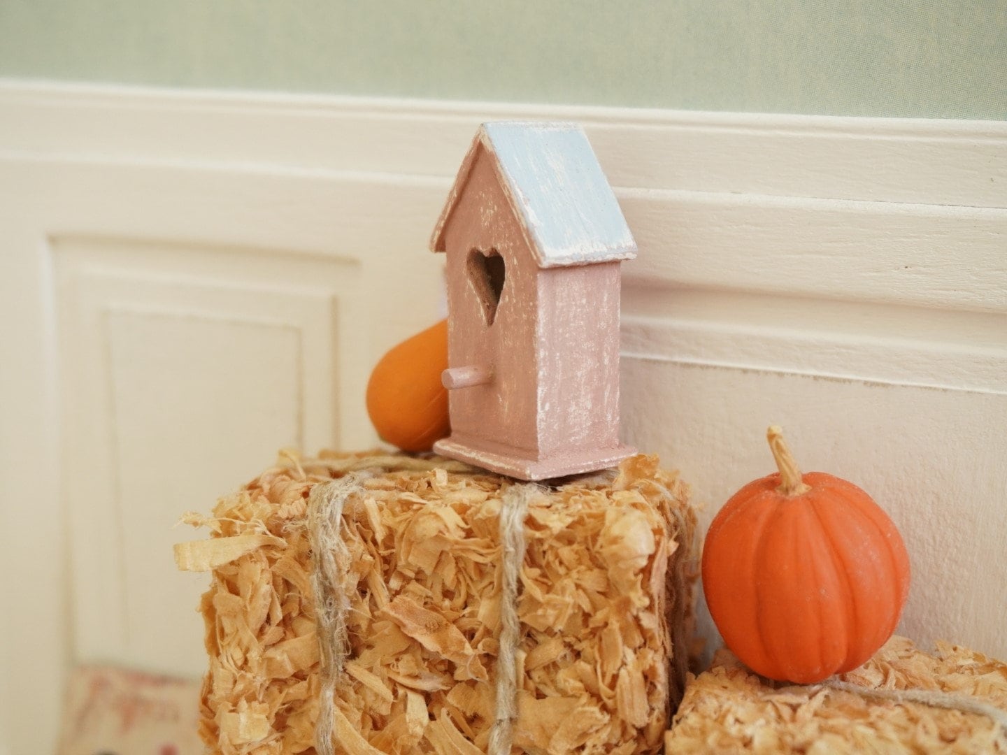 1:12 Scale Birdhouse | Dollhouse Miniature Garden Accessories | Dollhouse Decor