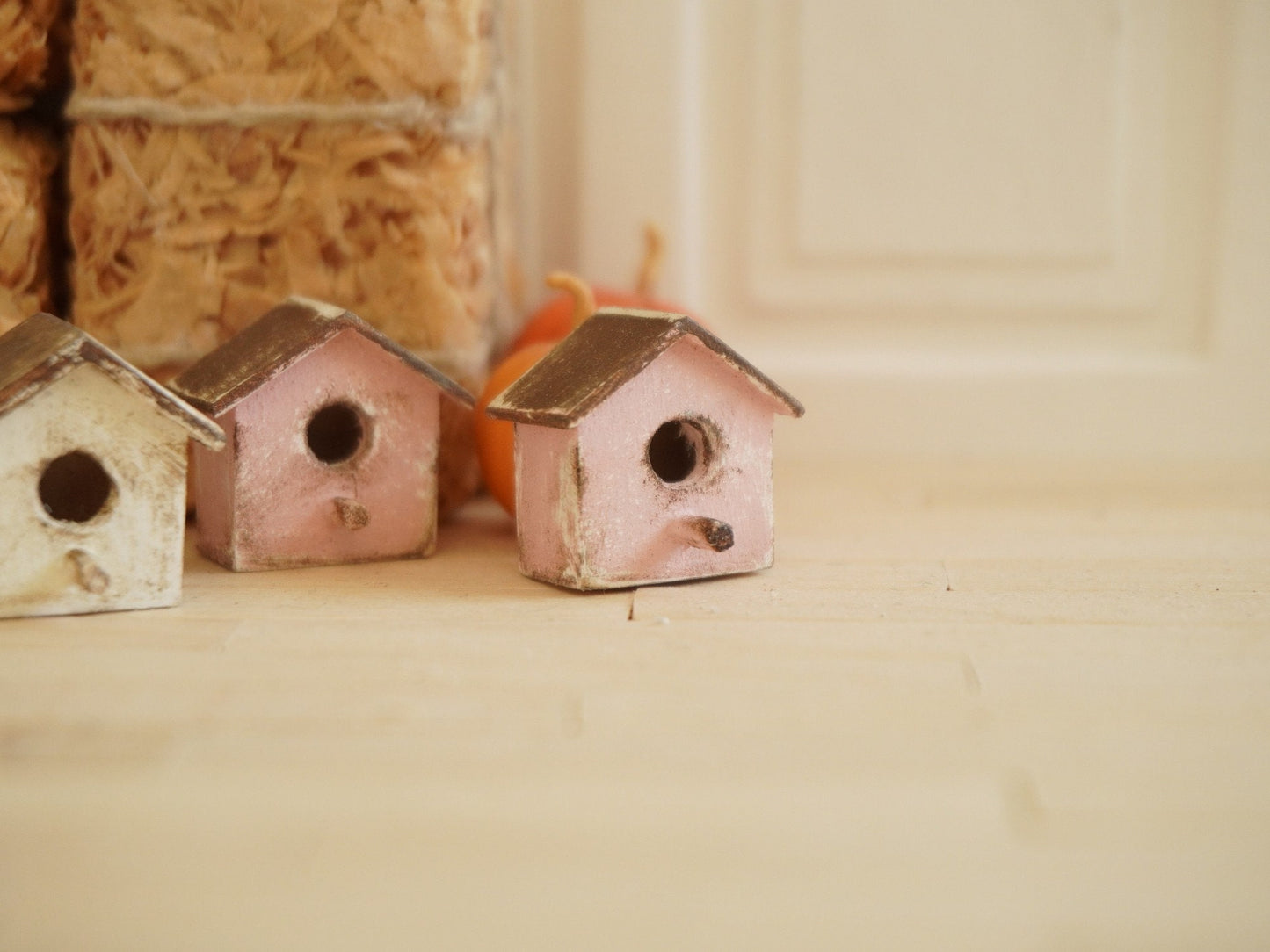 1:12 Scale Shabby Birdhouse | Dollhouse Miniature Garden Accessories | Dollhouse Decor