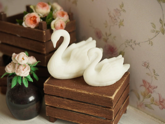 1:12 Scale Deco Swan | Dollhouse Miniatures 3D Print