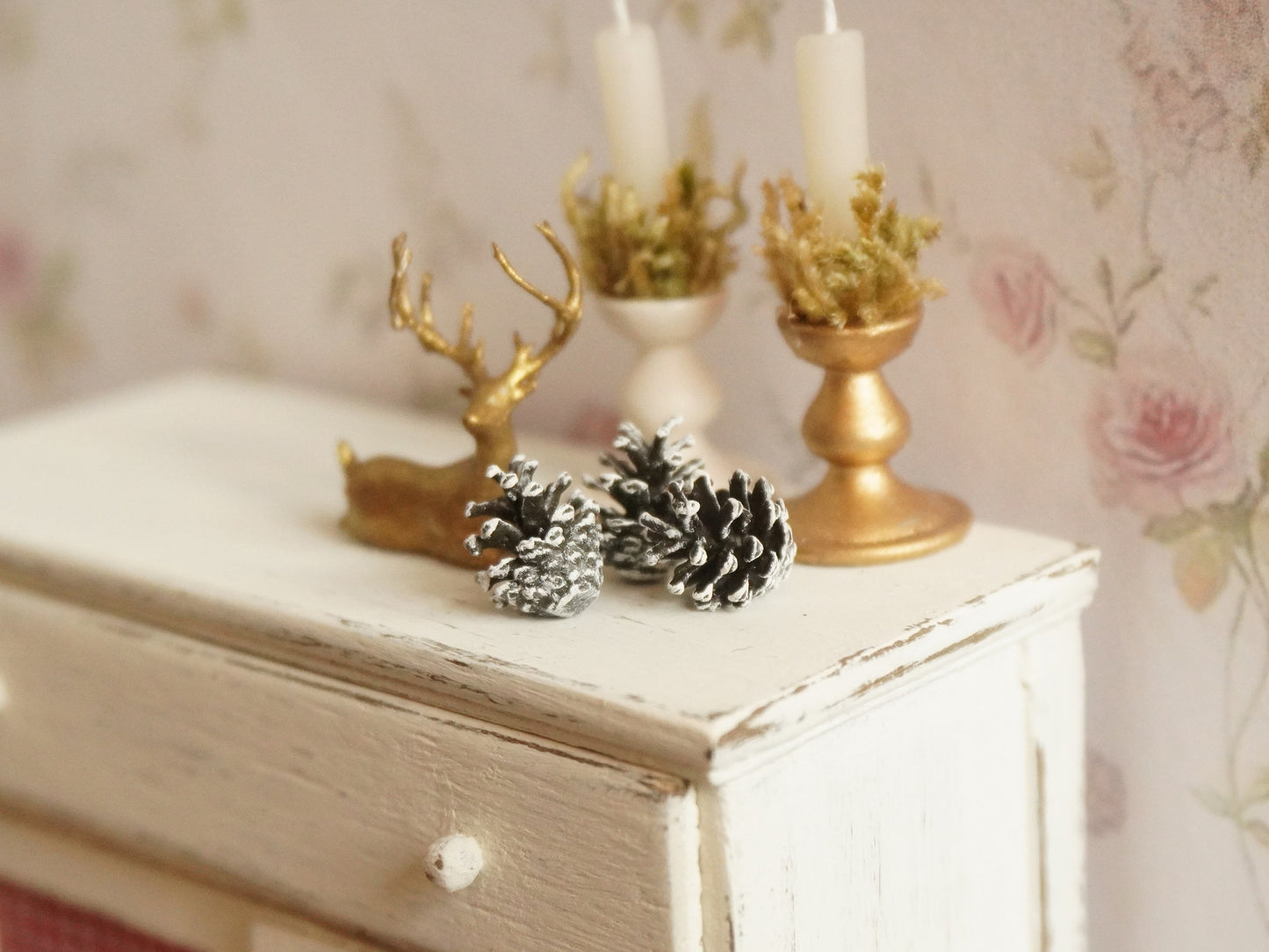 Dollhouse Miniature Pine Cones - Set of 3 pcs | 1:12 Scale Christmas Decor