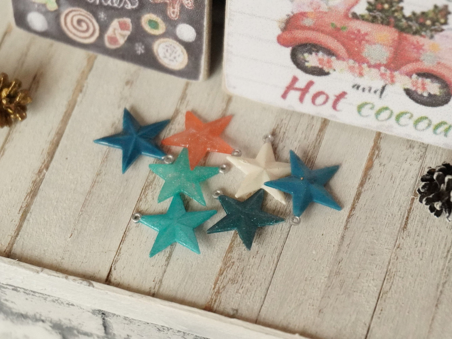1:12 Scale Christmas Star Shaped Ornaments | Dollhouse Miniature Christmas Decor