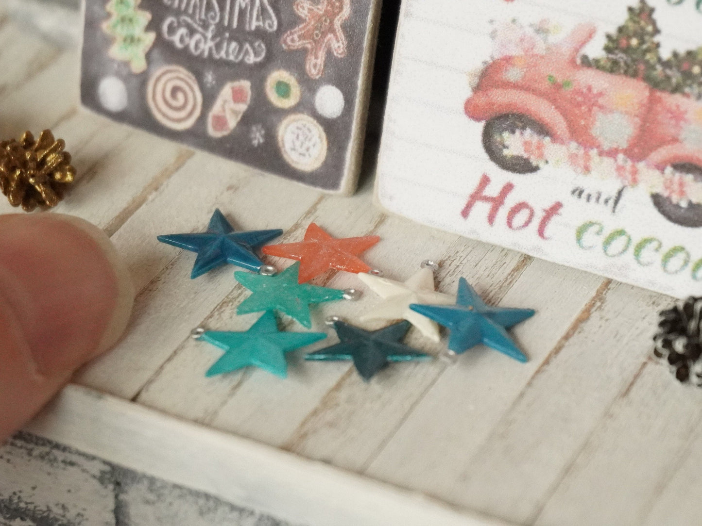 1:12 Scale Christmas Star Shaped Ornaments | Dollhouse Miniature Christmas Decor